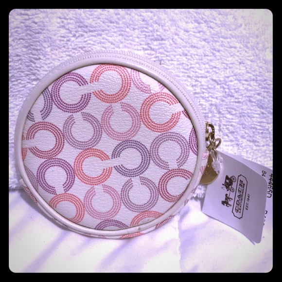 Coach Accessories - 🔥(NWT)🔥Coach coin case